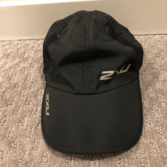 2XU Cap - Picture 3 of 5
